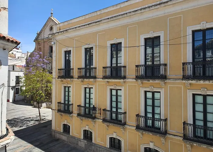 Apartamentos Torre De La Mezquita